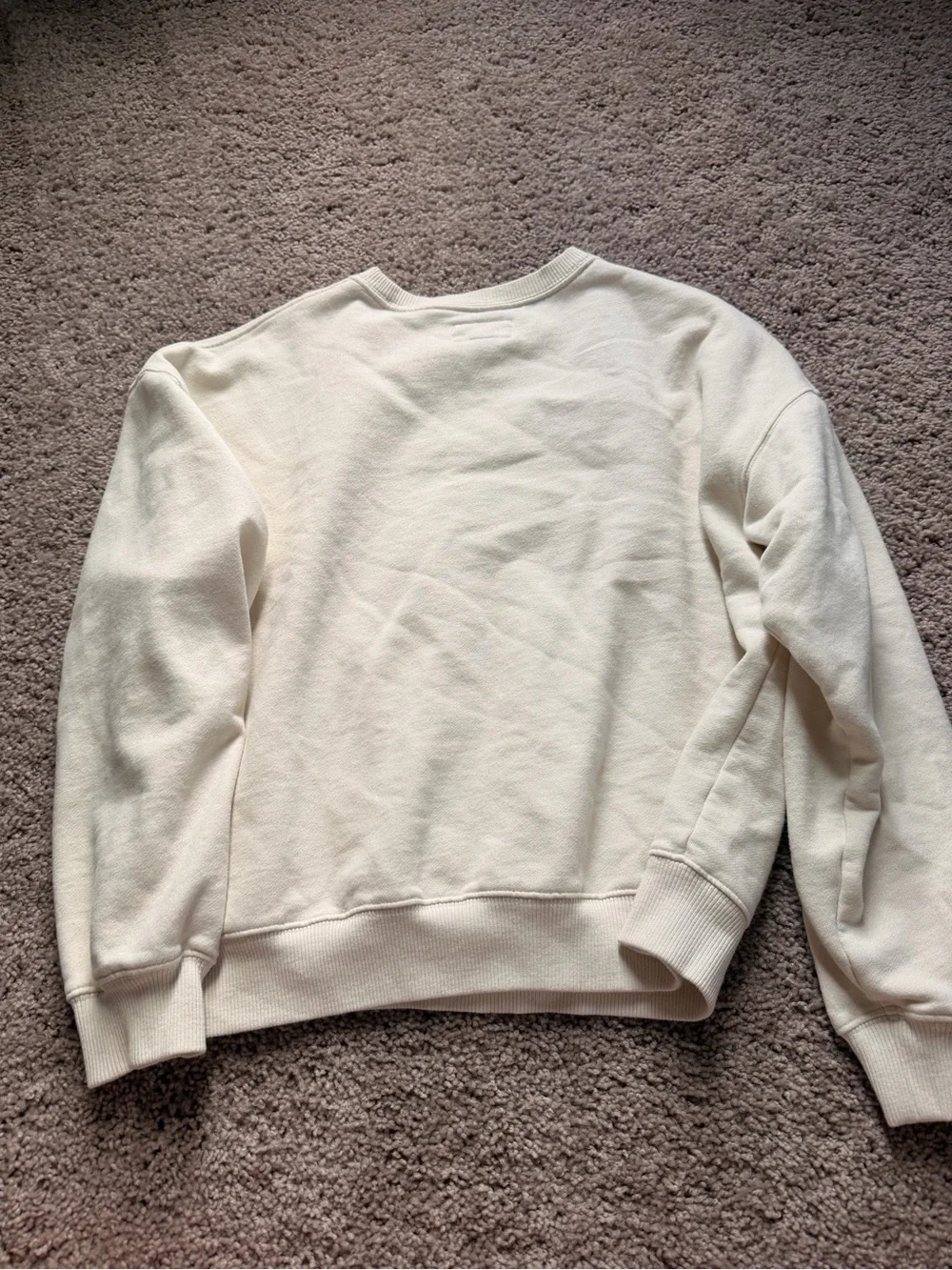 American Eagle Outfitters Cream Aprés Ski Graphic Crewneck